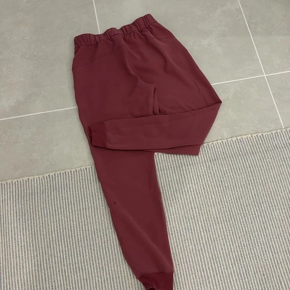 Lululemon Jogger - Picture 7 of 7